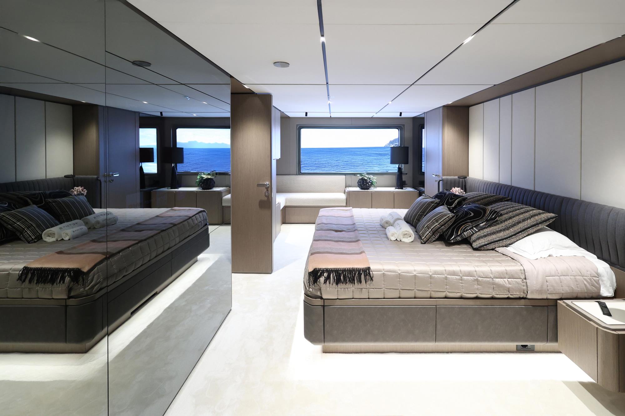 2024 FERRETTI YACHTS INFYNITO 90 